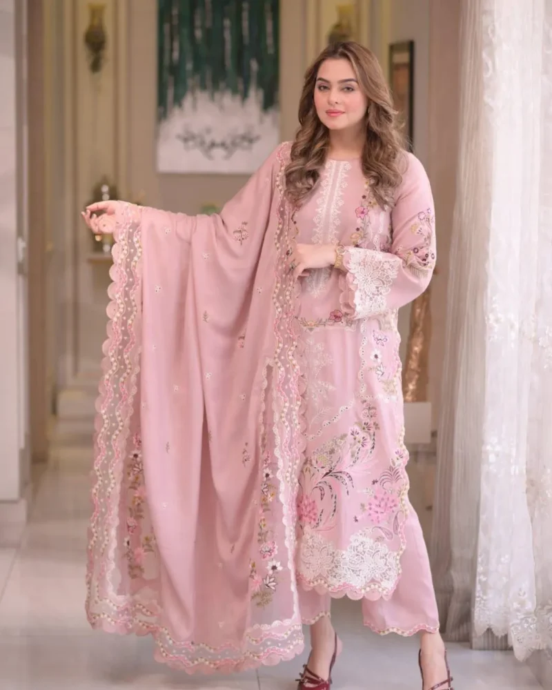 Elegant Pink Embroidered Kurta Set with Dupatta